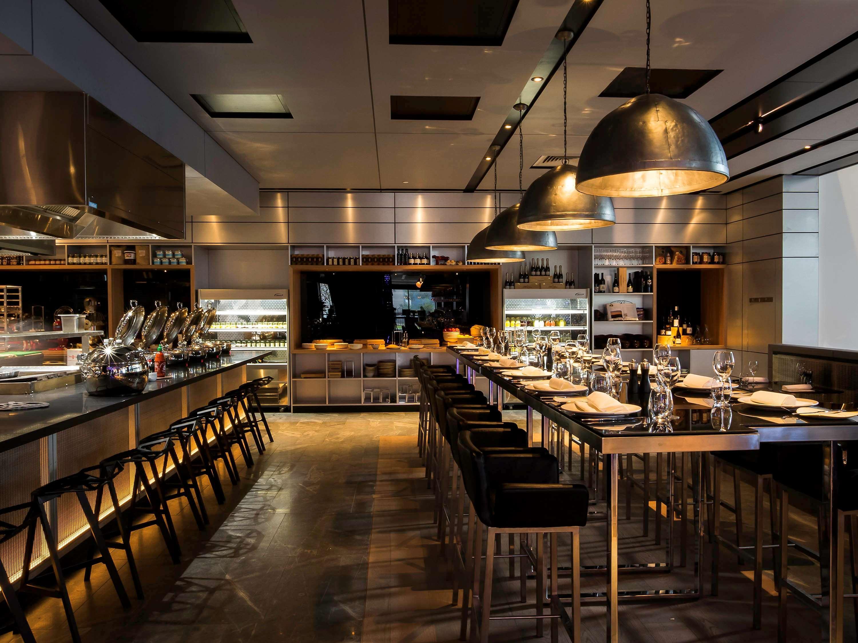 Pullman Sydney Airport Hotel Ngoại thất bức ảnh Interior of the restaurant